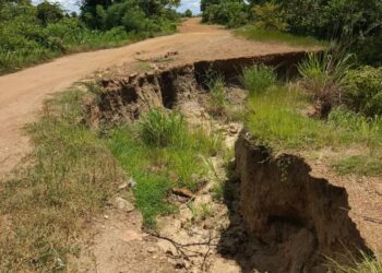 Kpare Residents Threaten To Boycott Political Campaigns Over Deplorable Roads